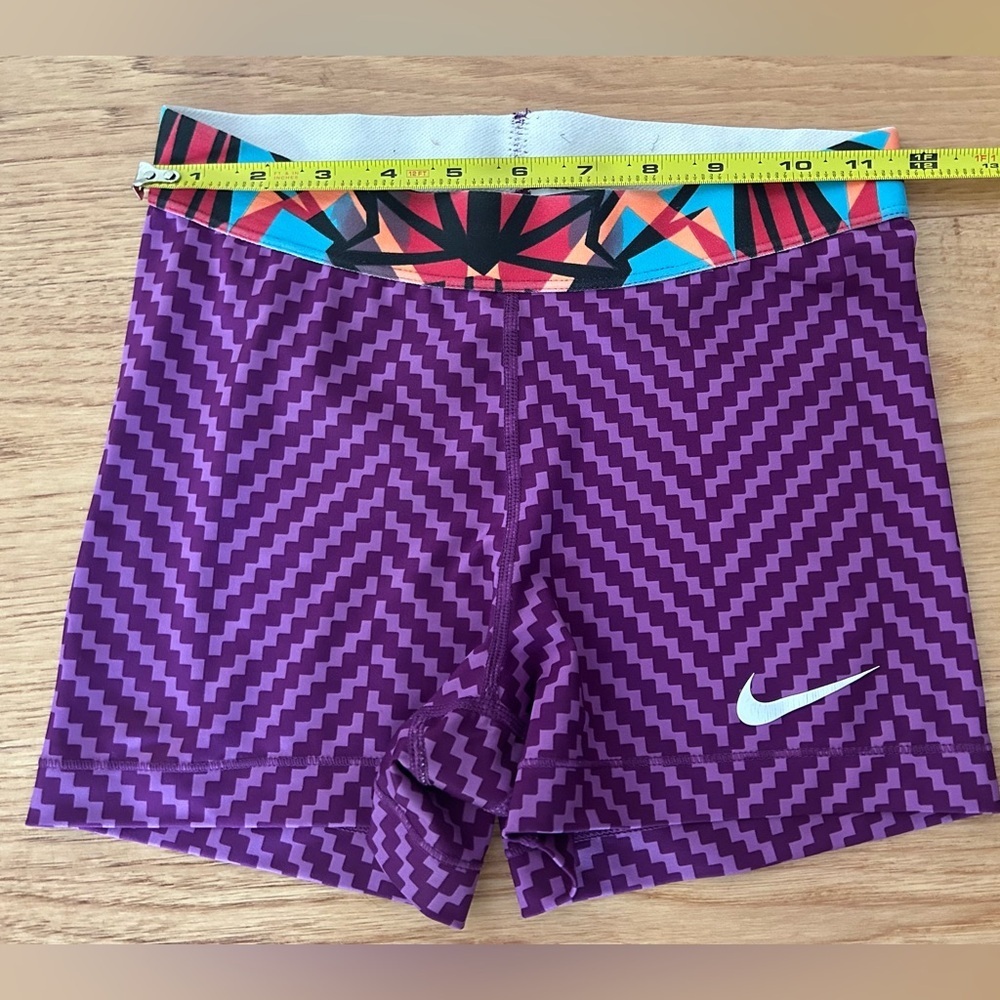 NIKE PRO Women 3.0" COMPRESSION Yoga/Gym Shorts purple  size Small - Picture 6 of 7